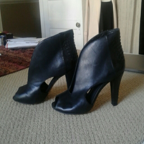 Elliott Lucca Shoes - Elliott lucca Open Toe cut out Ankle boot Pump